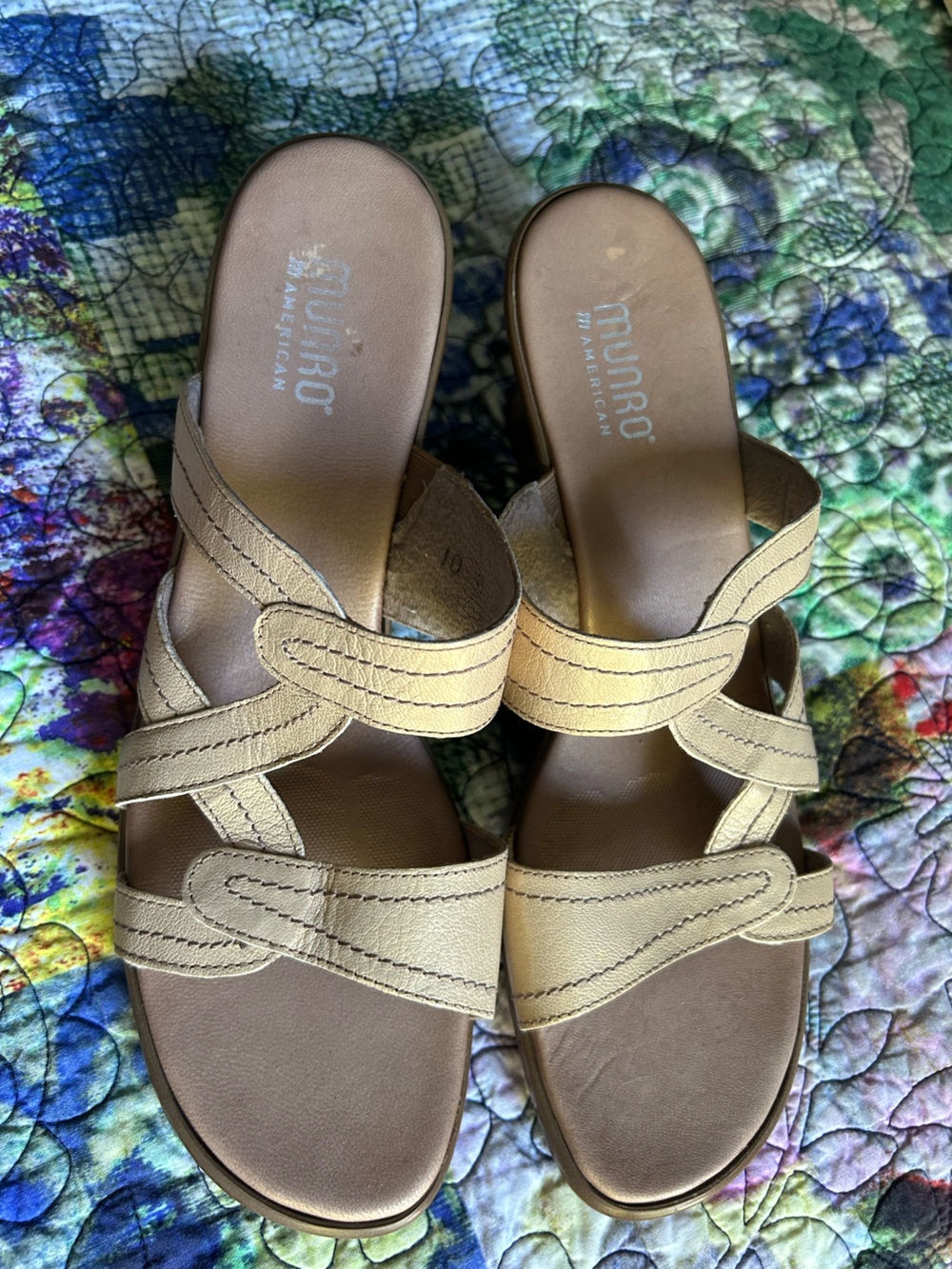 Munro Tan Leather Crisscross Slide Sandals